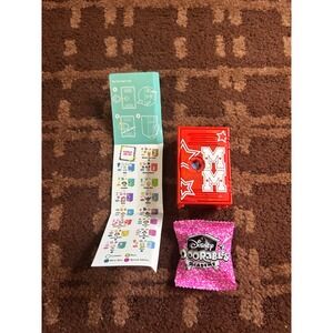 Disney Doorables Academy Mickey Mouse Red Locker Mystery‎ Blind Bag Set